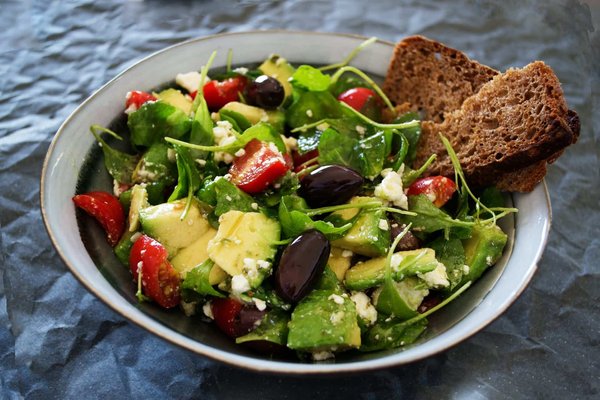 What's the Secret to a Perfectly Balanced and Refreshing Summer Salad?